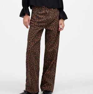 Madewell Low-Slung Baggy Jeans Leopard